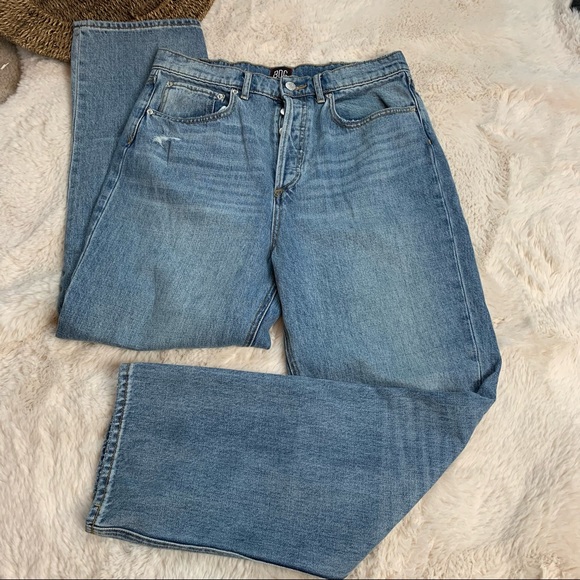 BDG Urban Outfitters High Rise Relaxed Straight Jeans Light Wash - Picture 2 of 7